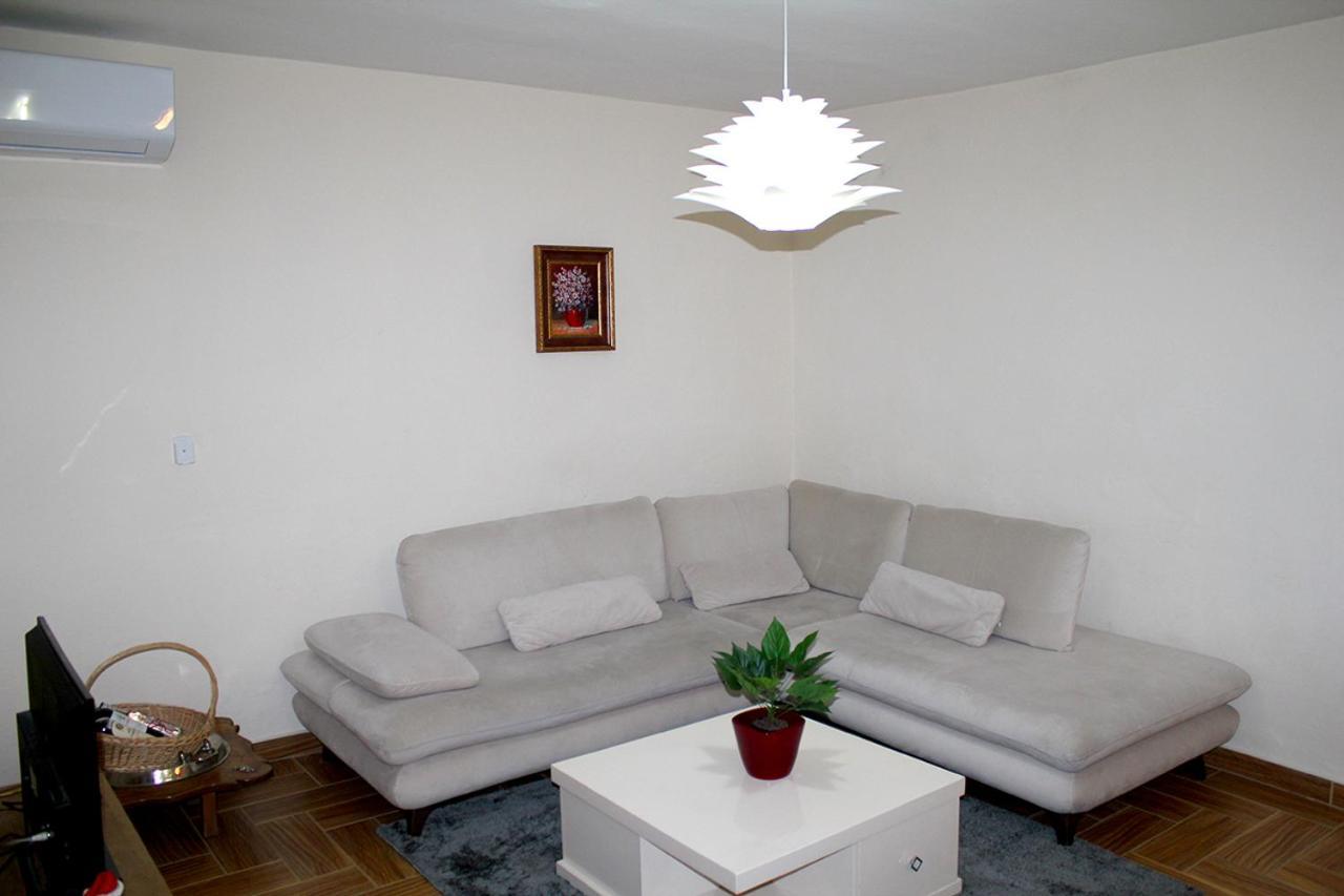 Dream Apartment Тирана Экстерьер фото